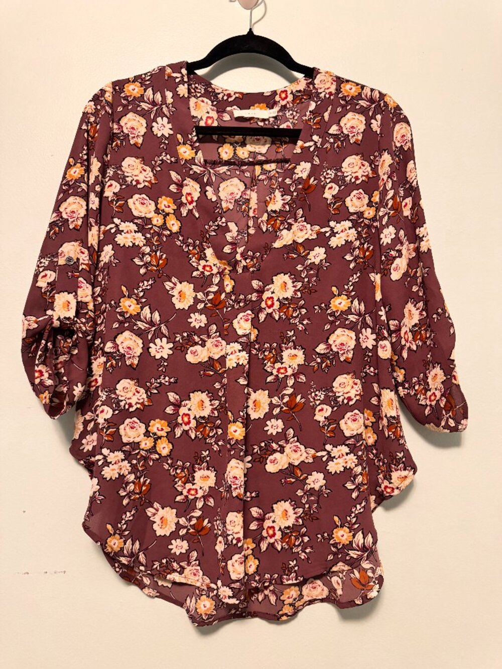 Lush Floral Roll-Tab Blouse – Mauve Multi – Size XS - JK0487